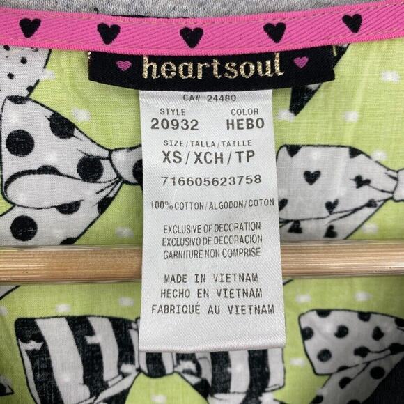 Heart Soul Scrub Top Womens Extra Small Green Bows Short Sleeve Nurse Uniforms - Picture 2 of 11